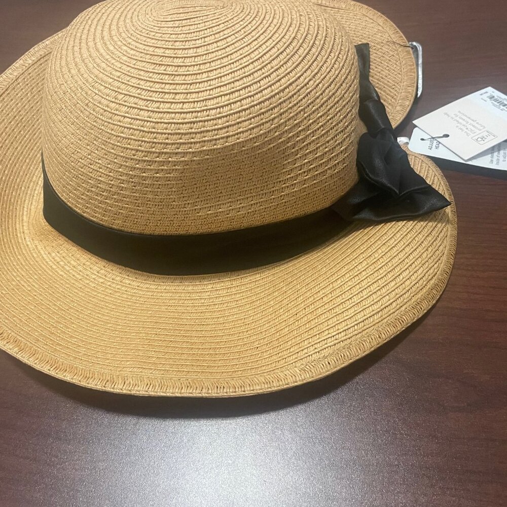 packable for travel. Straw Hat - Picture 2 of 6
